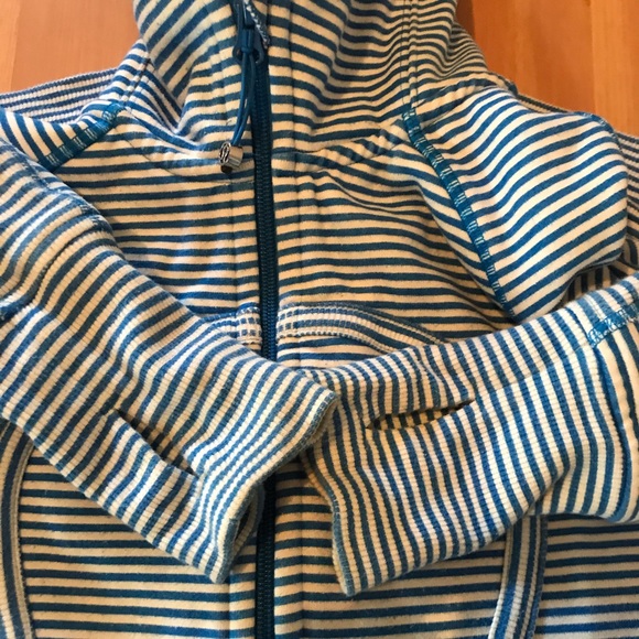 Rare Lululemon scuba hoodie - Picture 4 of 9